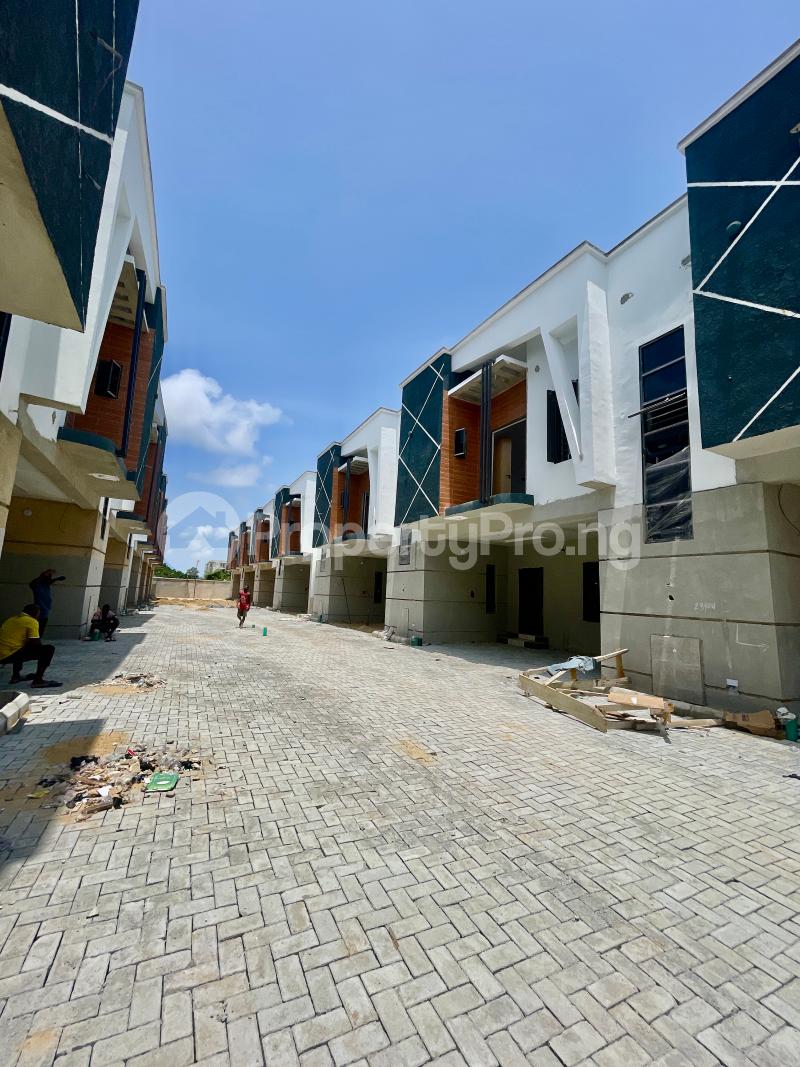 3 bedroom House for sale Mobil Road Ajah Lagos