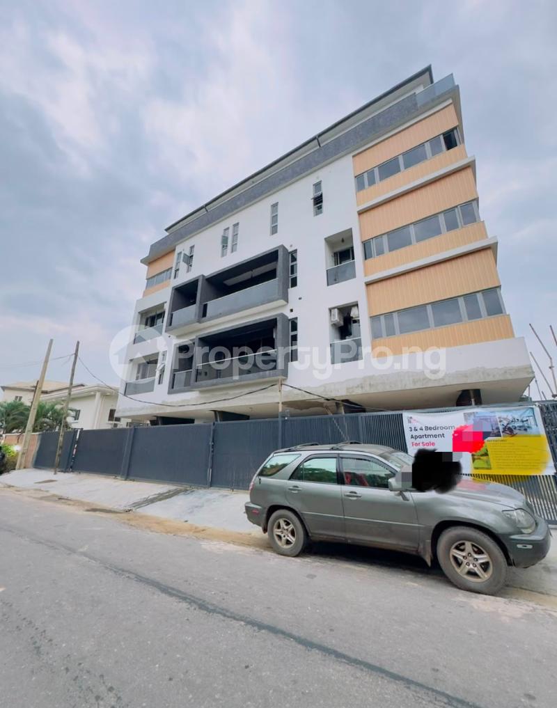 3 bedroom Flat / Apartment for sale Shonibare Estate Maryland Lagos