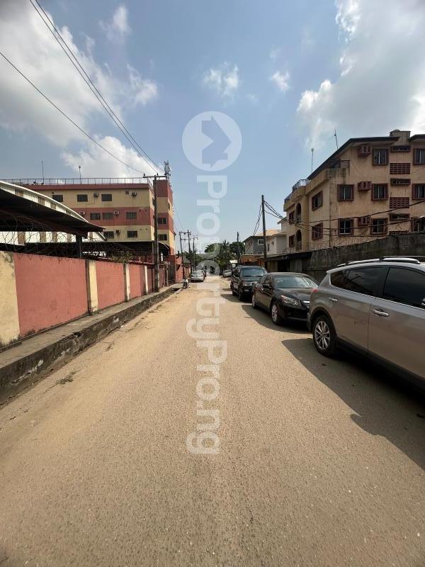 House for sale Behind Ozone Cinemas, By Thorborn Avenue, Sabo Yaba Lagos