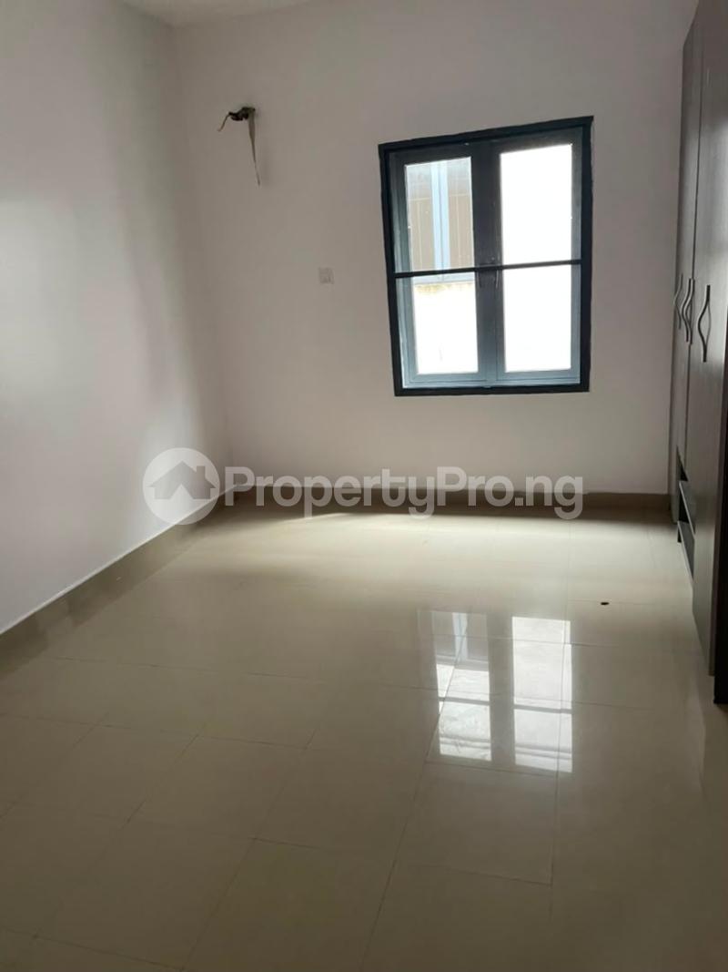 3 bedroom House for rent Admiralty Road Lekki Lagos