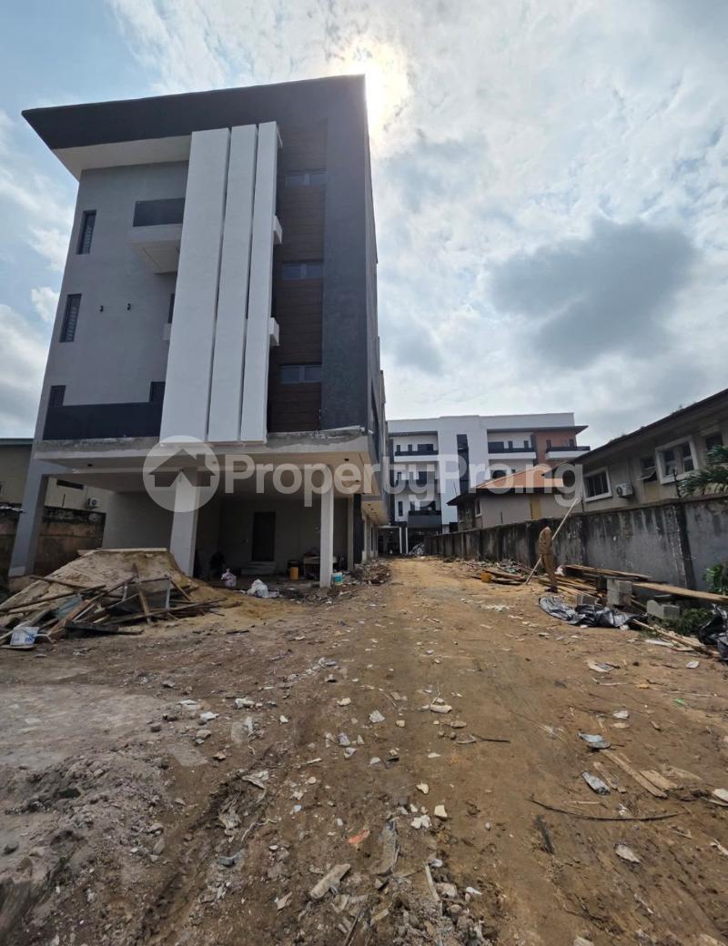 3 bedroom Flat / Apartment for sale Maryland Crescent, Maryland Lagos