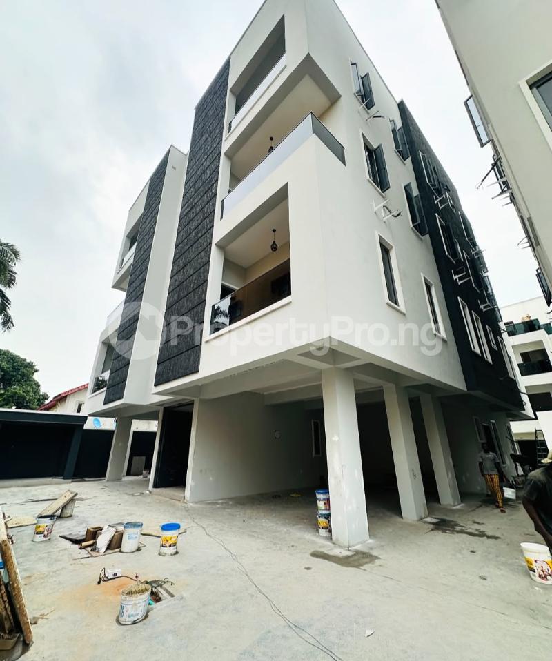 3 bedroom Flat / Apartment for sale Opebi Ikeja Lagos - 6