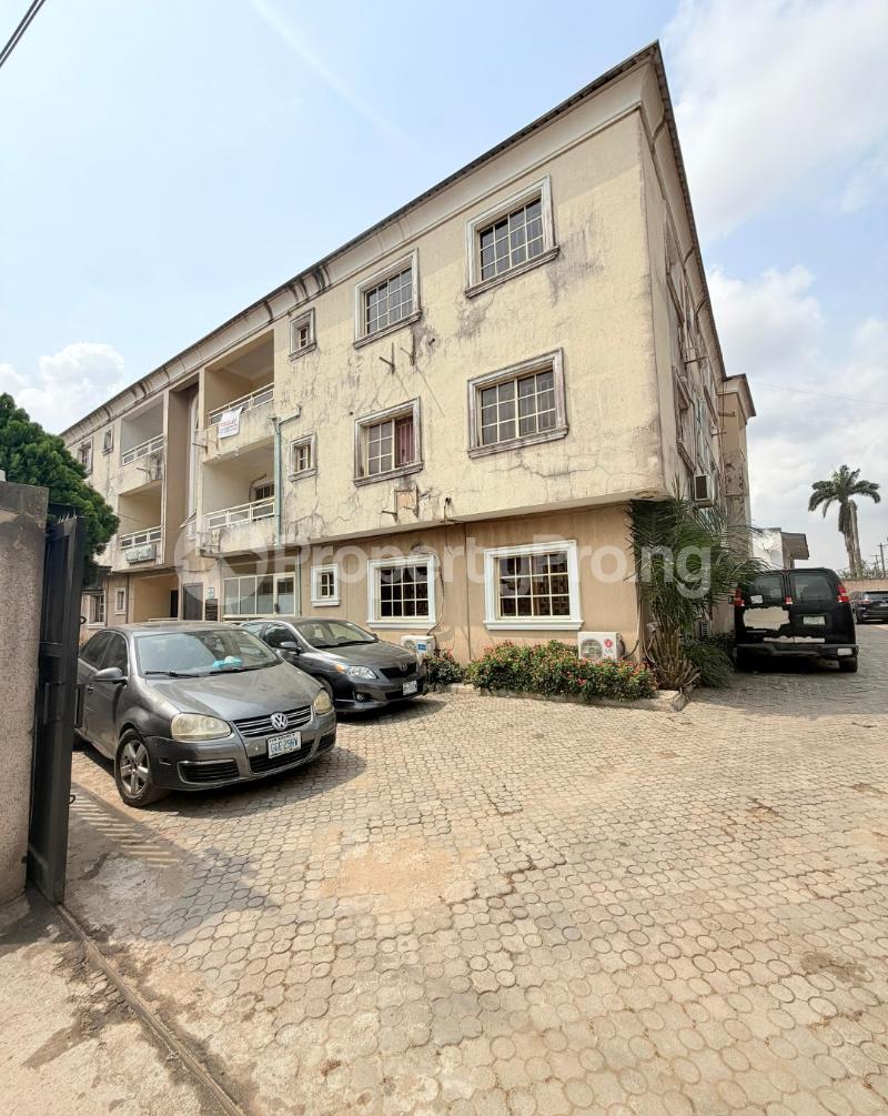 3 bedroom Flat / Apartment for sale Adeniyi Jones Ikeja Lagos