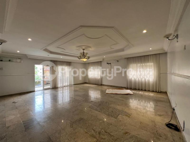 3 bedroom Flat / Apartment for sale Parkview Estate Ikoyi Lagos