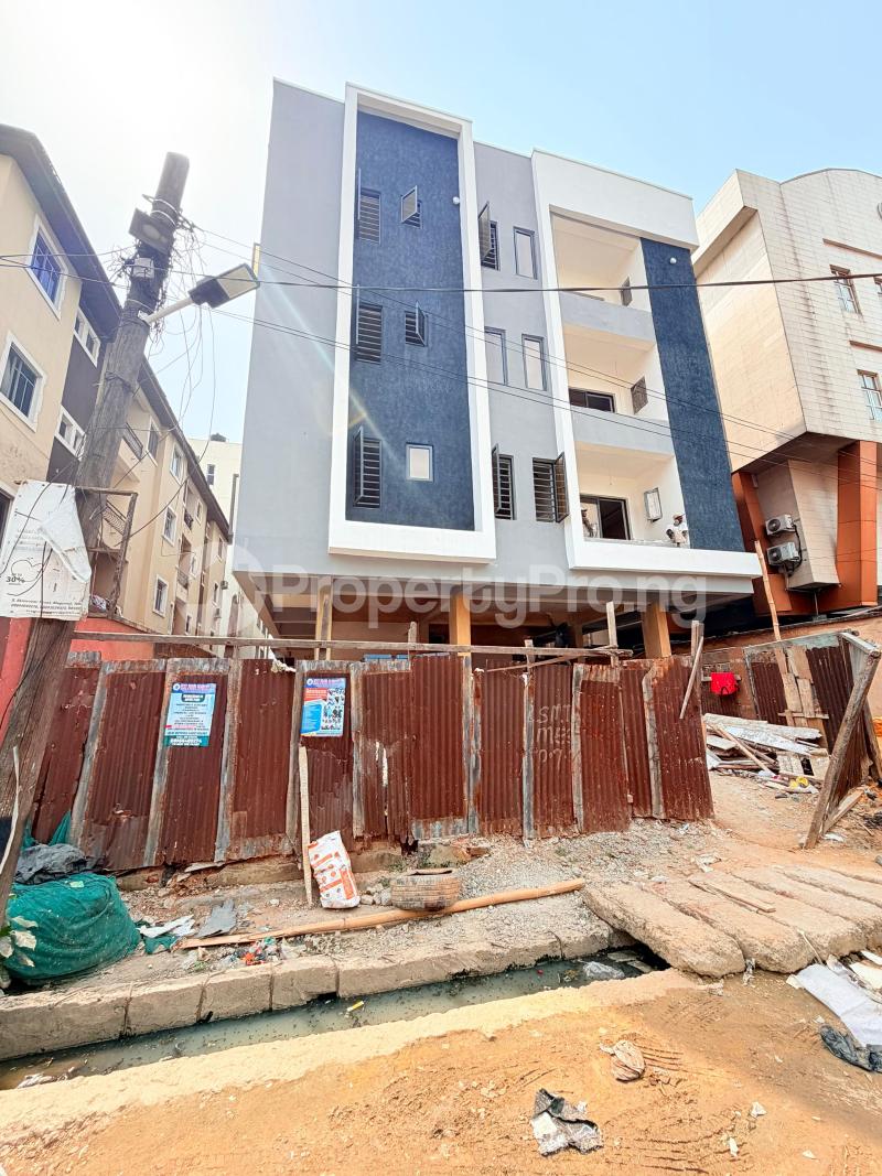 3 bedroom Flat / Apartment for sale Yaba Lagos