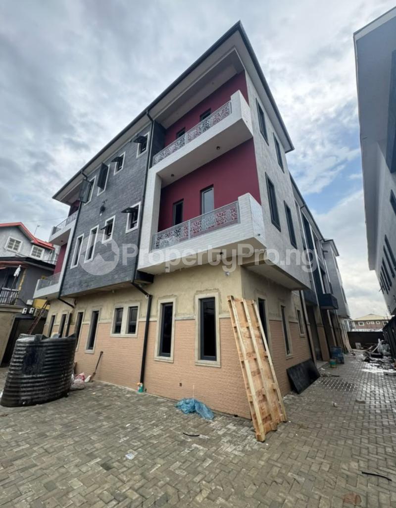 3 bedroom Flat / Apartment for sale Gbagada Phase 1 Gbagada Lagos