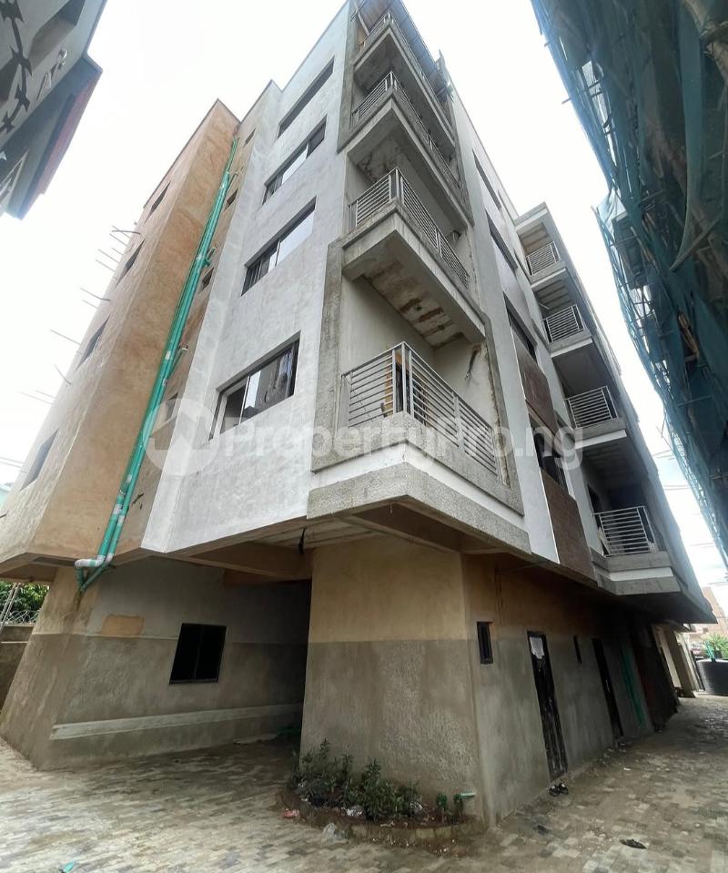 3 bedroom Flat / Apartment for sale Yaba Lagos
