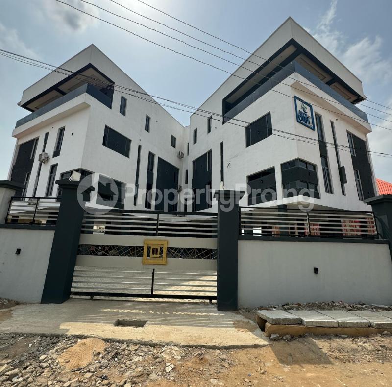 3 bedroom Flat / Apartment for sale Soluyi Gbagada Lagos