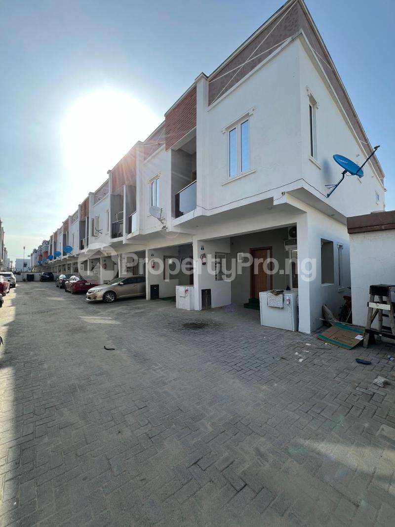 3 bedroom House for rent Ikota Lekki Lagos