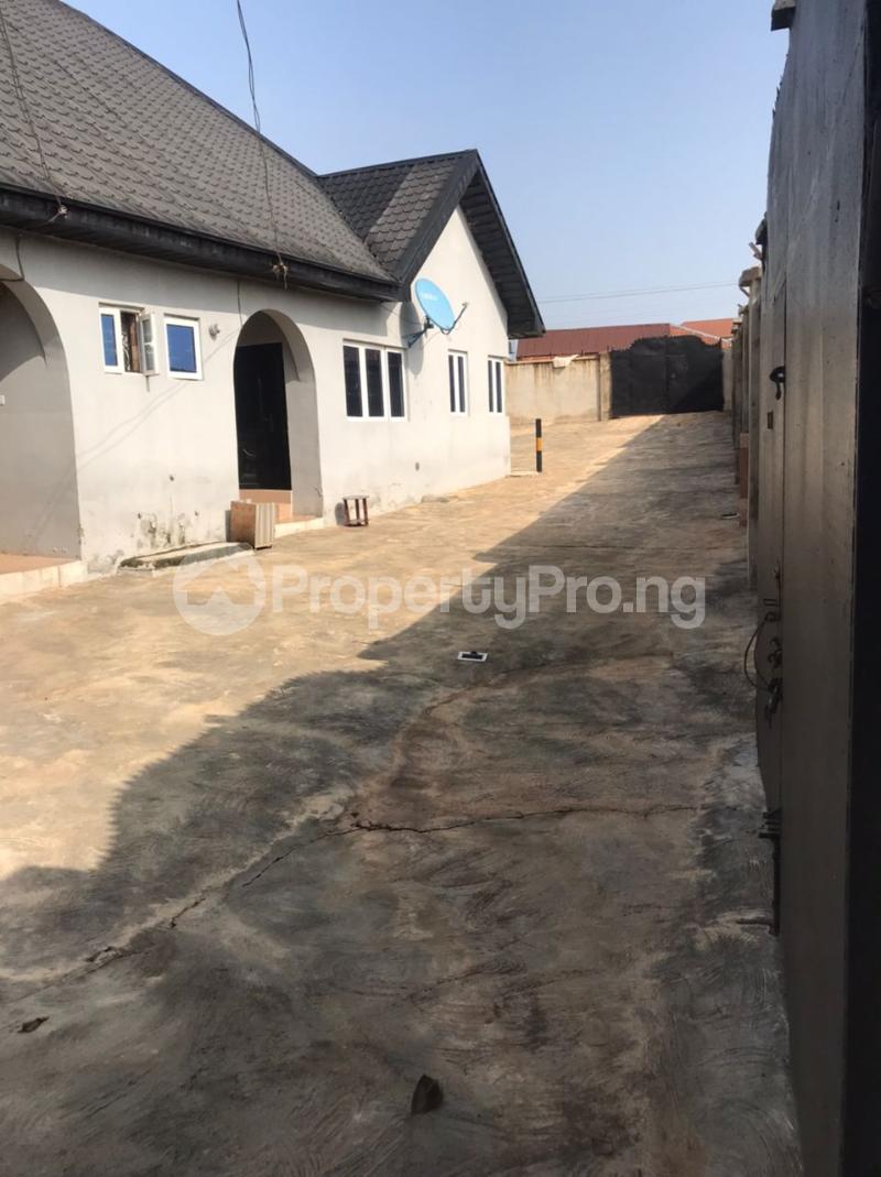 3 bedroom Flat / Apartment for rent Ayegoro, Liberty Academy Akala Express Ibadan Oyo