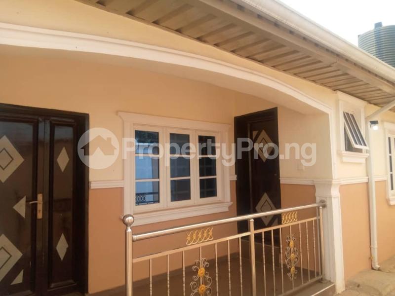 3 bedroom Flat / Apartment for rent Oloko, Off Akala Express/apata Apata Ibadan Oyo