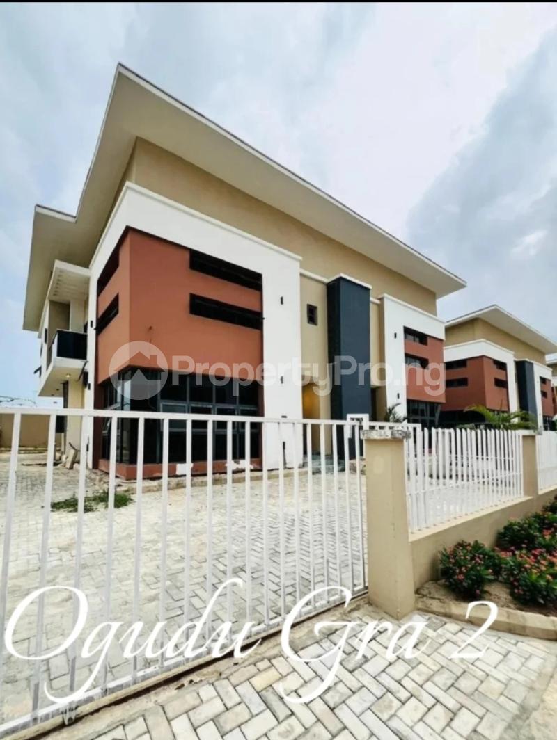 4 bedroom House for sale Ogudu GRA Ogudu Lagos