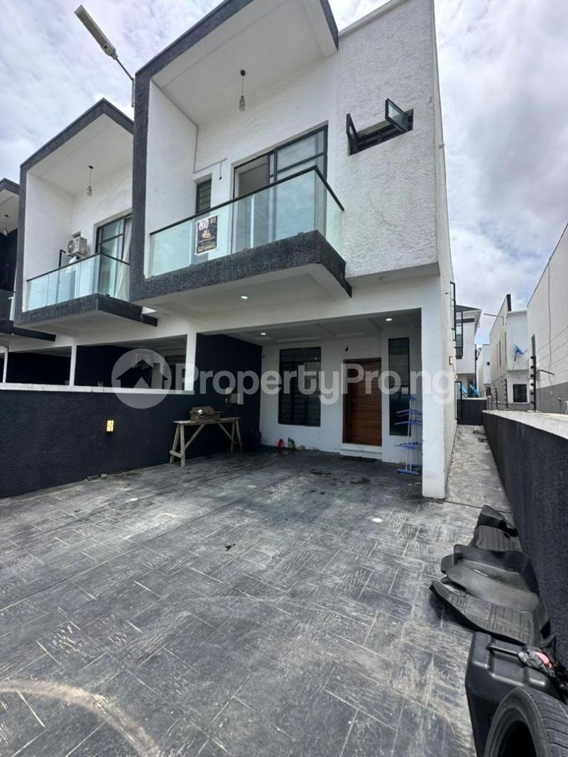 3 bedroom House for rent Ikota Lekki Lagos