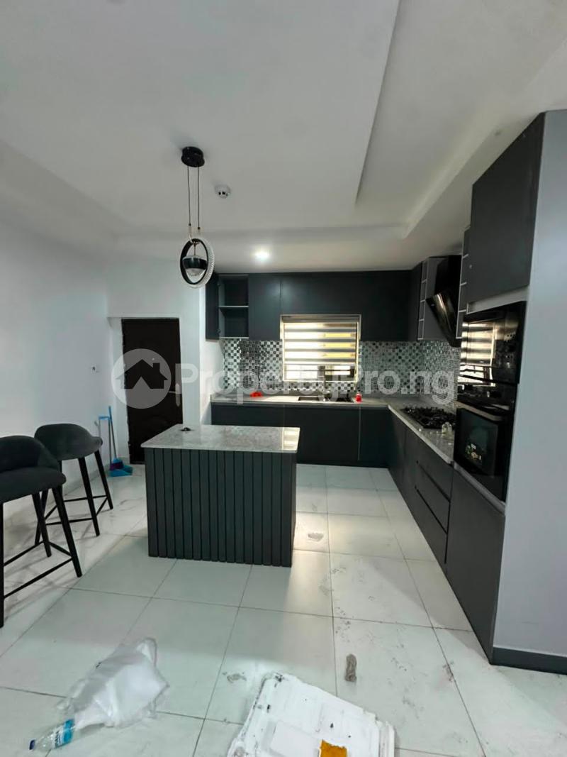 3 bedroom House for rent Ologolo Lekki Lagos