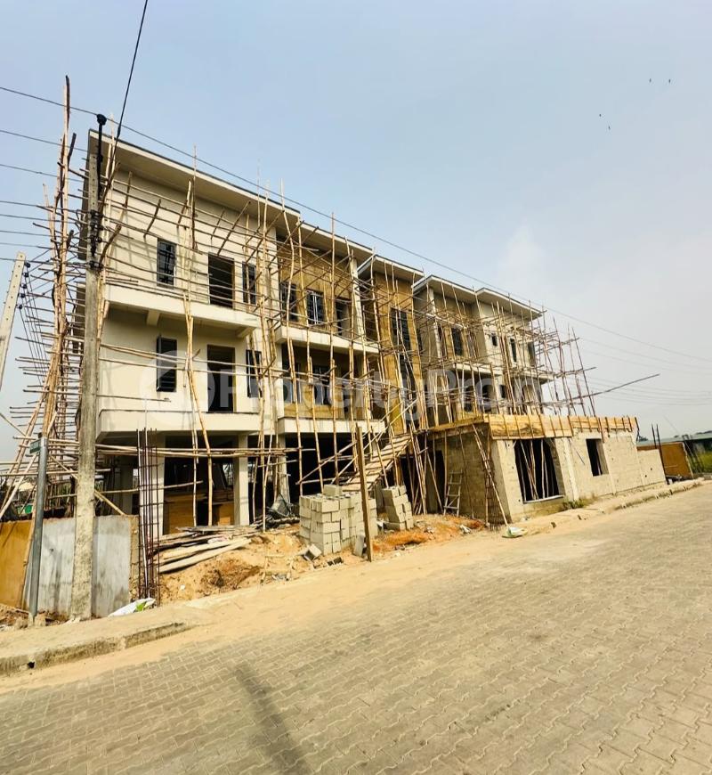 3 bedroom Flat / Apartment for sale Opebi Ikeja Lagos - 4
