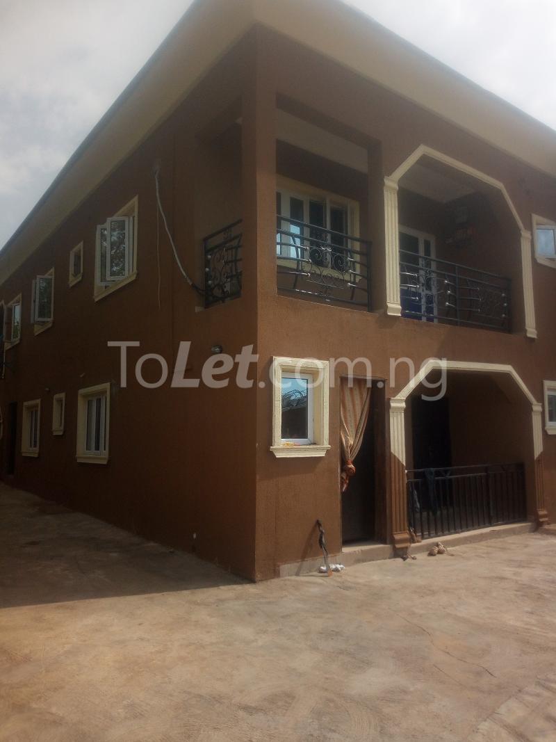 3 bedroom Flat / Apartment for rent Aare Oluyole Estate Ibadan Oyo