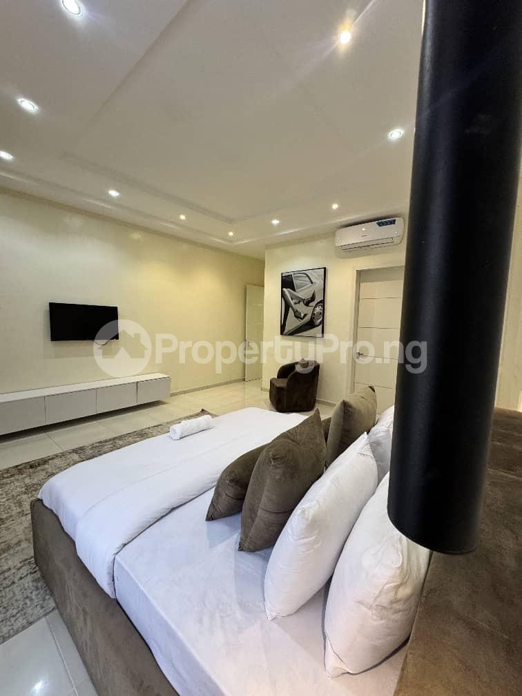 3 bedroom Flat / Apartment for shortlet Lekki Lagos