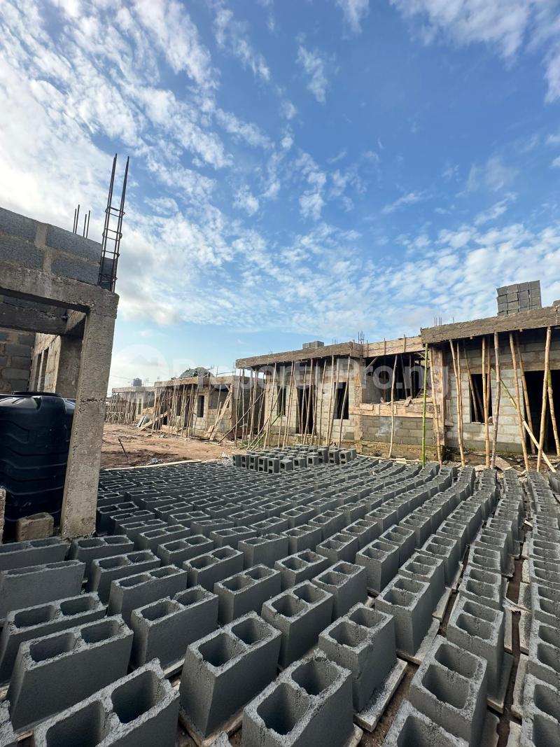 3 bedroom Flat / Apartment for sale Maicon Court, Omolayo Estate, Akobo Ibadan Oyo