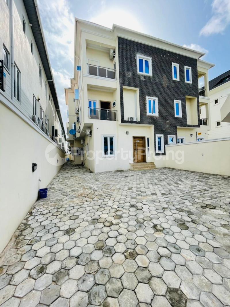 3 bedroom Flat / Apartment for rent Osapa london Lekki Lagos