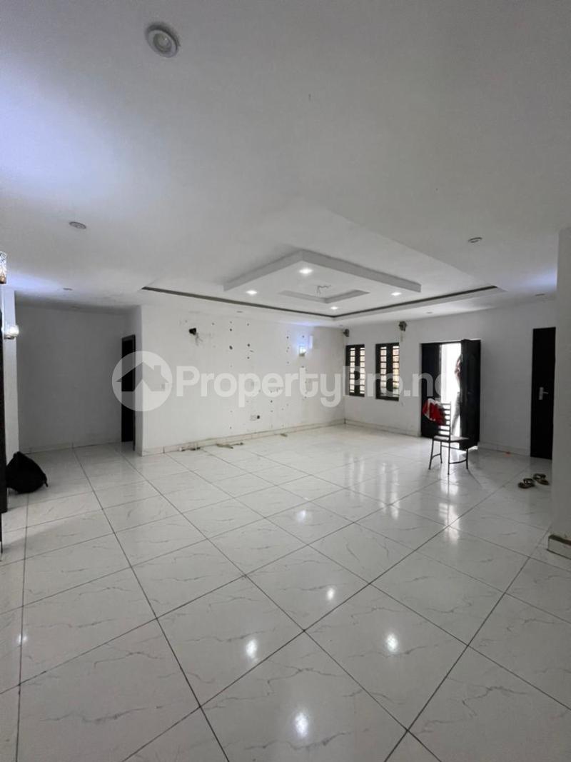 3 bedroom Flat / Apartment for rent Lekki Lagos