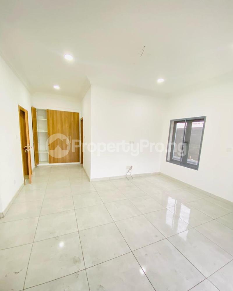 3 bedroom Flat / Apartment for sale Estate Ademola Adetokunbo Victoria Island Lagos