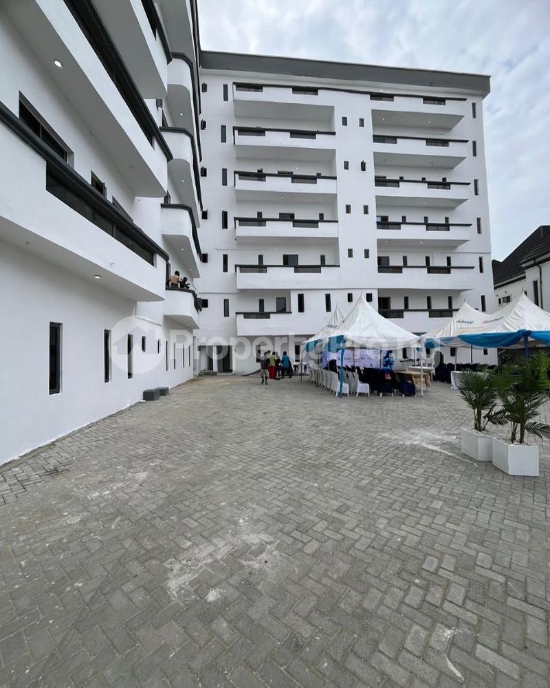 3 bedroom Flat / Apartment for sale chevron Lekki Lagos