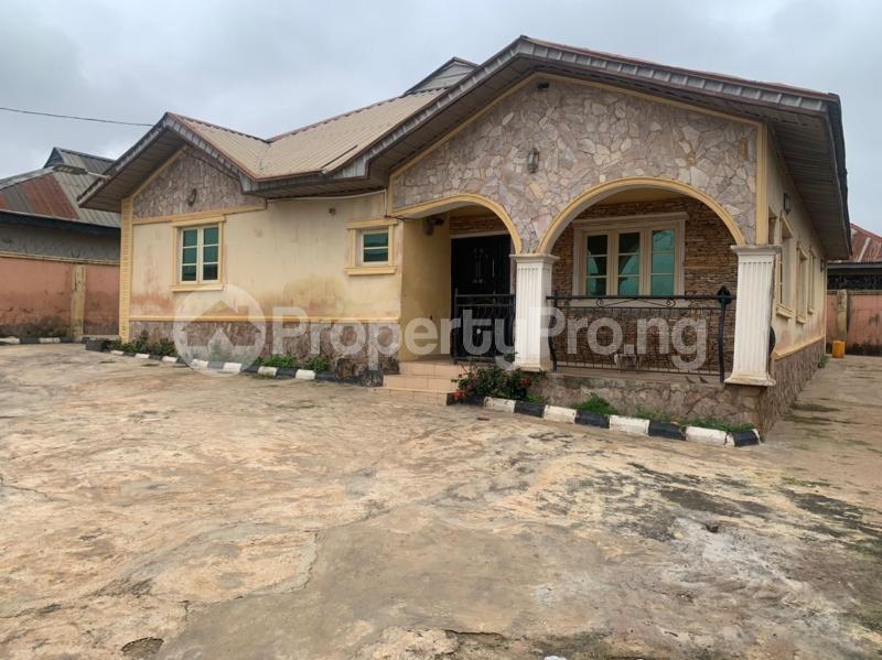 3 bedroom Flat / Apartment for sale Glorious School Sukuelemu Soka Ibadan Oyo
