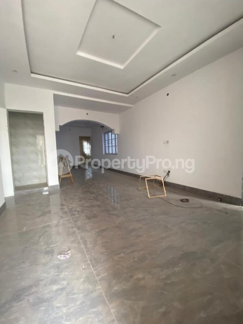 3 bedroom House for rent Mende Maryland Mende Maryland Lagos