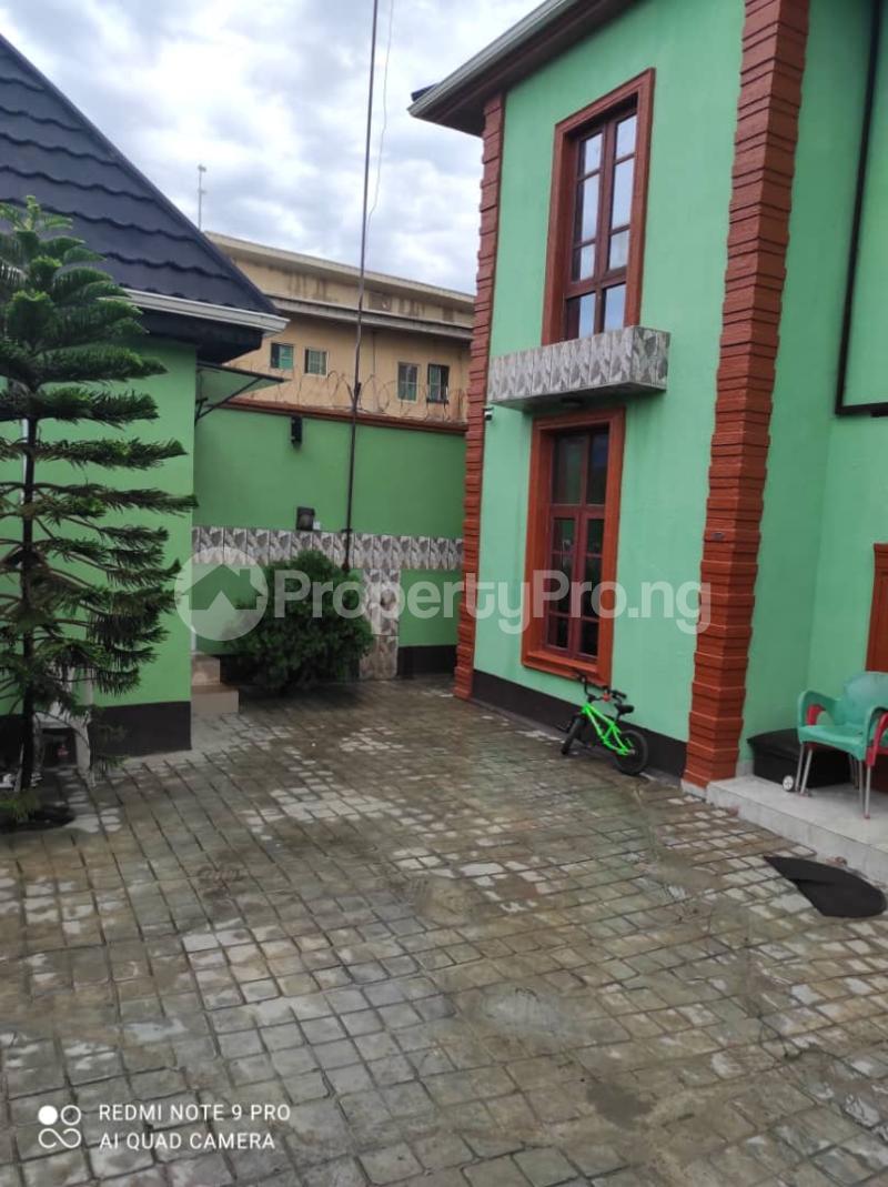 3 bedroom Flat / Apartment for rent Fola Agoro Yaba Lagos