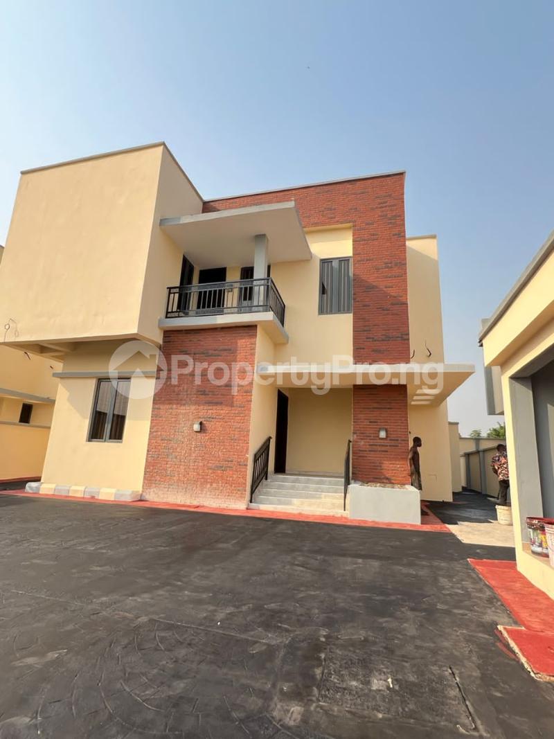 3 bedroom House for sale Mount Plantation Oluyole Estate Ibadan Oyo - 0