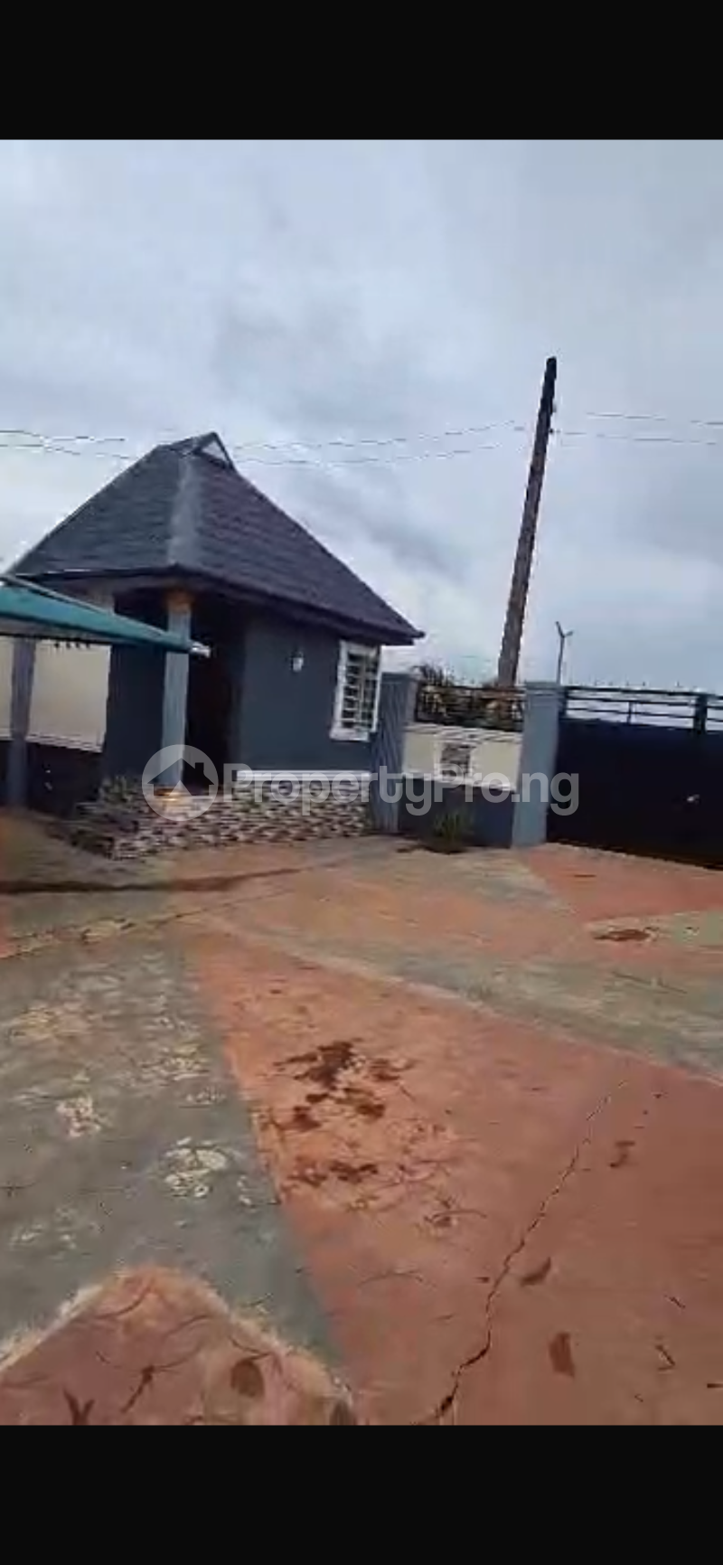 3 bedroom House for rent Itamaga Ikorodu Garage Ikorodu Lagos