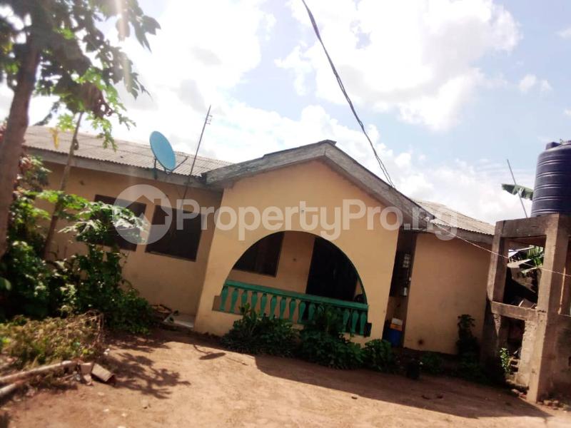 3 bedroom Flat / Apartment for rent Ikola Odunsi, Alimosho Lagos