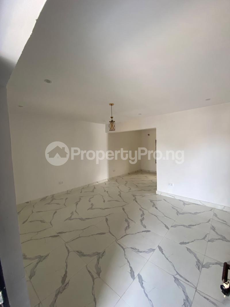 3 bedroom Flat / Apartment for rent Ologufe Awoyaya Ajah Lagos