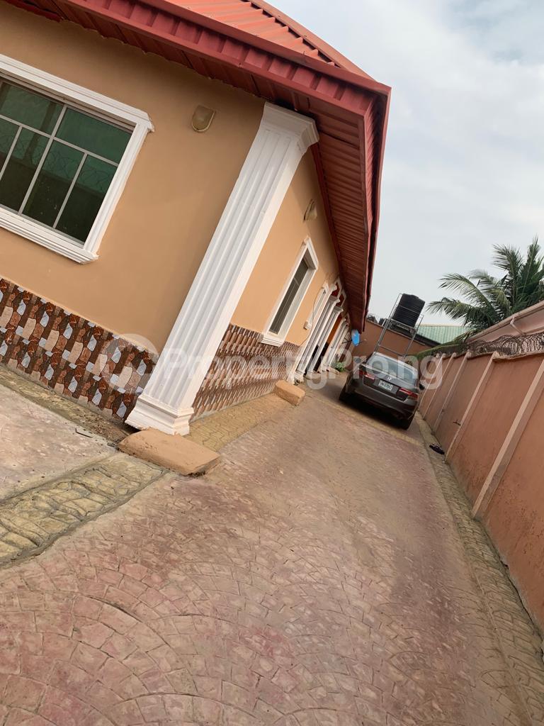 3 bedroom Flat / Apartment for rent Ajila Elebu Oluyole Extension Akala Express Ibadan Oyo