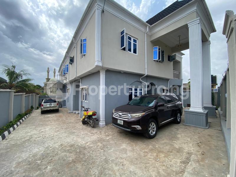 3 bedroom Flat / Apartment for rent Basorun Area Ibadan Oyo