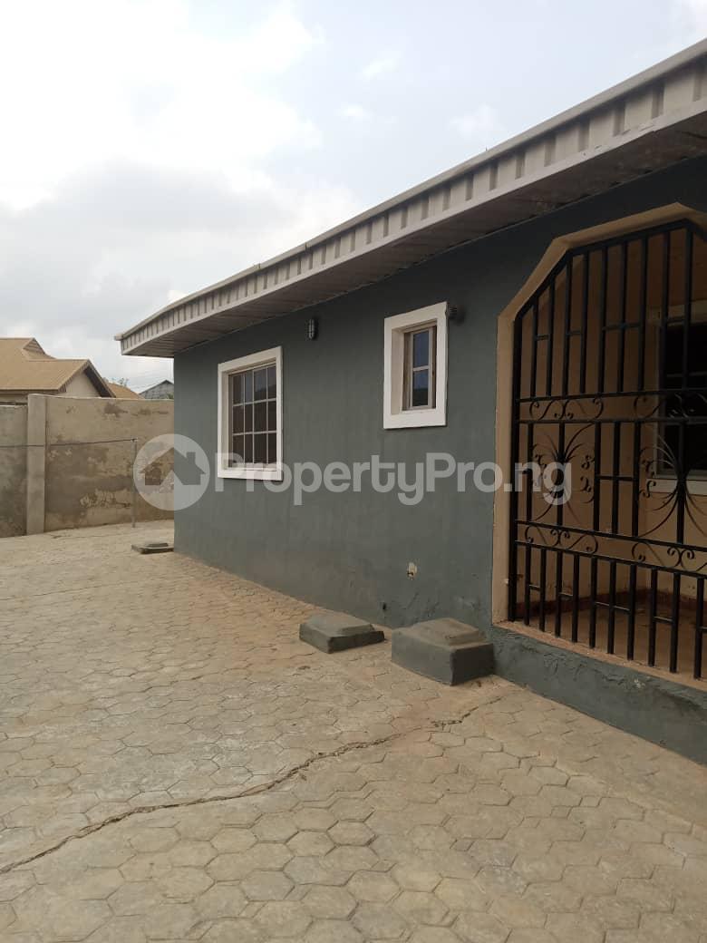 3 bedroom Flat / Apartment for rent Akala Express Ibadan Oyo
