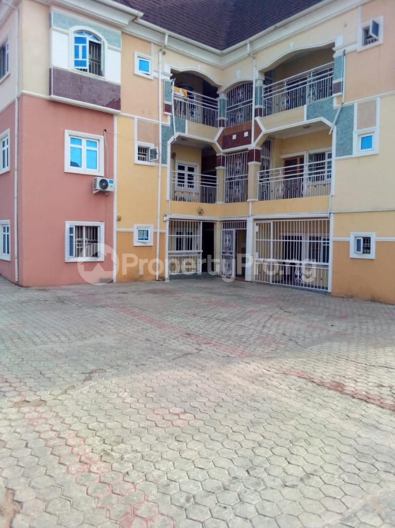 3 bedroom Flat / Apartment for rent Iyaganku Sharpcorner Ibadan Oyo - 3