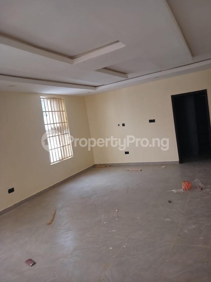 3 bedroom House for rent Mende Maryland Lagos