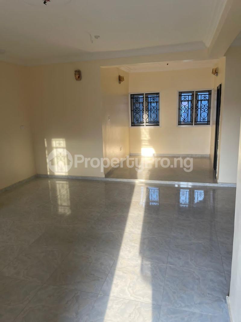 3 bedroom Flat / Apartment for rent Poultry Eleha Elebu Oluyole Extension Akala Express Ibadan Oyo