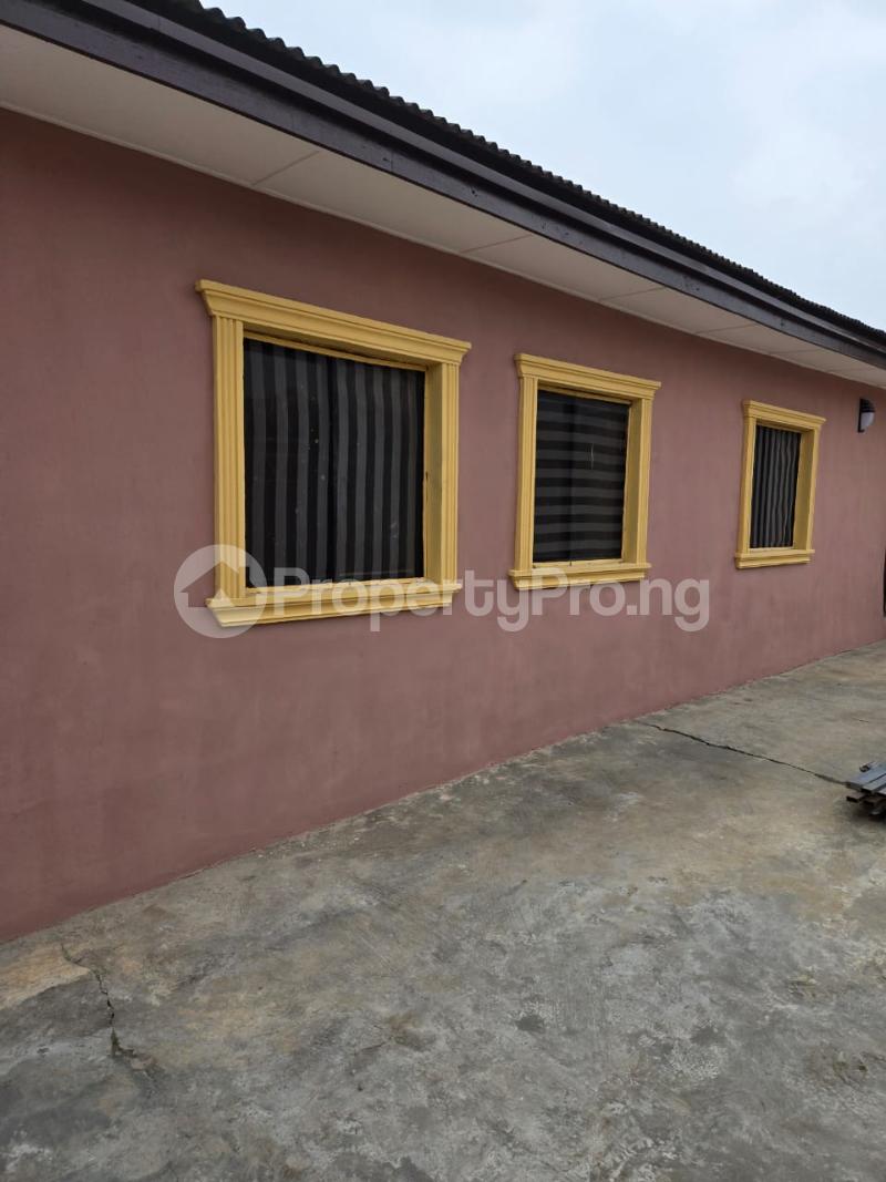 2 bedroom Flat / Apartment for rent Sabo Ikorodu Garage Ikorodu Lagos - 0