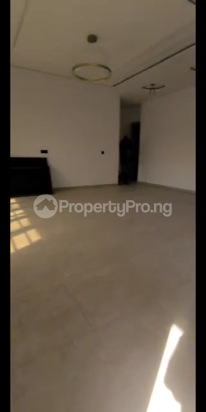 3 bedroom Flat / Apartment for rent At Olaleye Newtown Estate Behind Leadway Assurance Via Western Avenue Alaka Estate Surulere Lagos