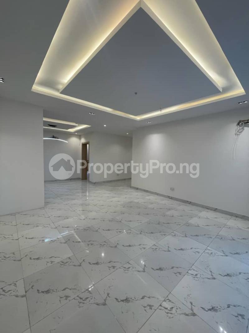 3 bedroom Flat / Apartment for sale chevron Lekki Lagos