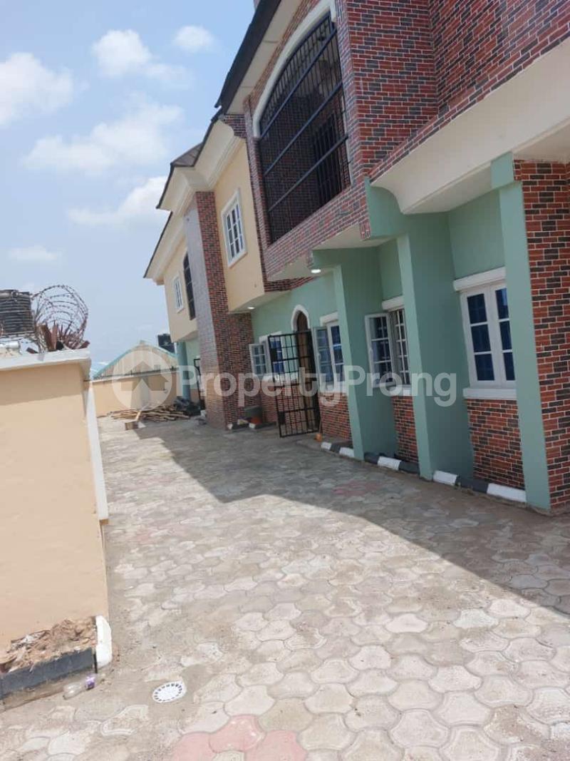 3 bedroom Flat / Apartment for rent Ire Akari Estate Akala Express Ibadan Oyo