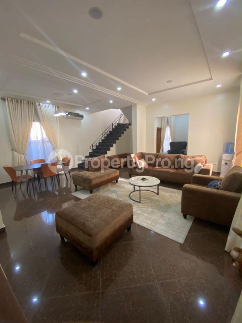 3 bedroom House for rent Admiralty Road Lekki Lagos