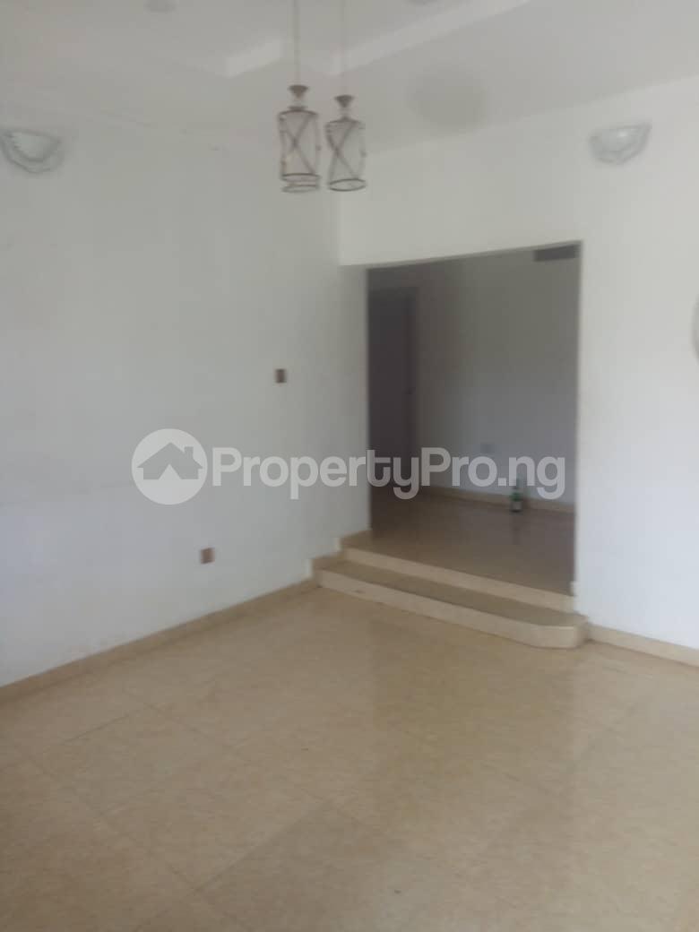 3 bedroom Flat / Apartment for rent Olofa Estate Akuru Elebu Oluyole Extension Akala Express Ibadan Oyo