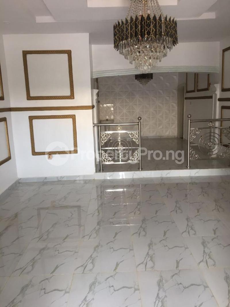 3 bedroom Flat / Apartment for rent Pillar Estate Off Akala Express Akala Express Ibadan Oyo