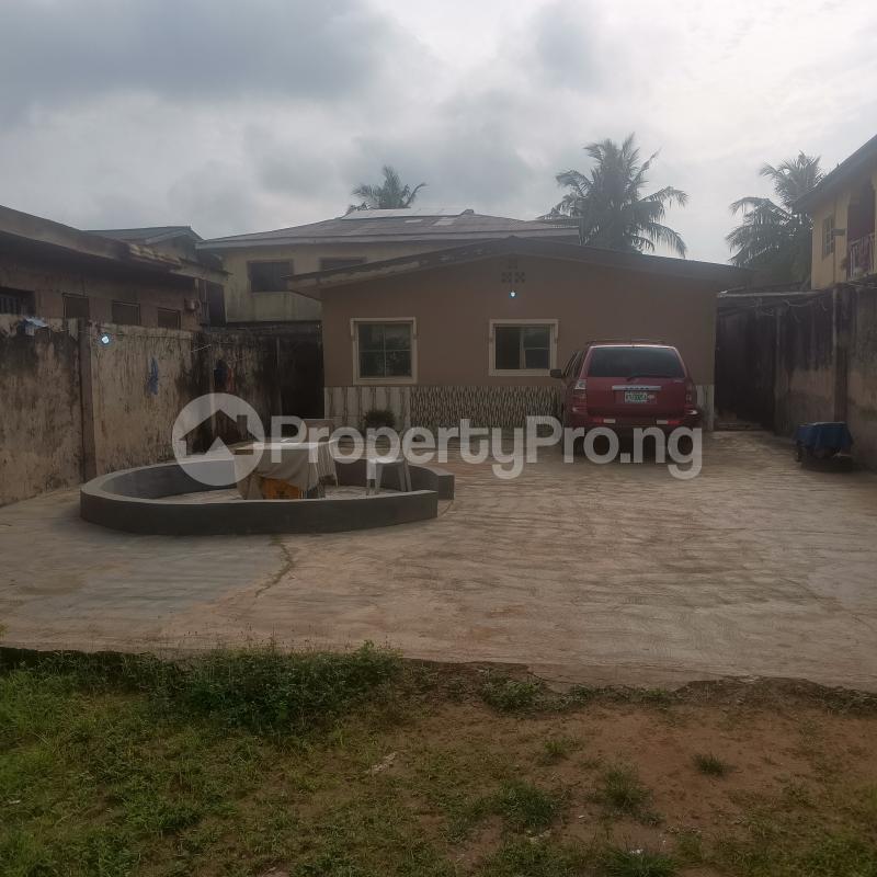 3 bedroom House for sale Alhaji Ede B/stop Lasu Rd Igando Ikotun/Igando Lagos