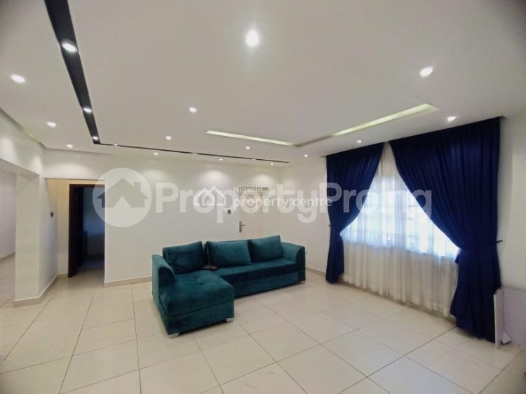 3 bedroom Flat / Apartment for rent  Jakande Lekki Lagos