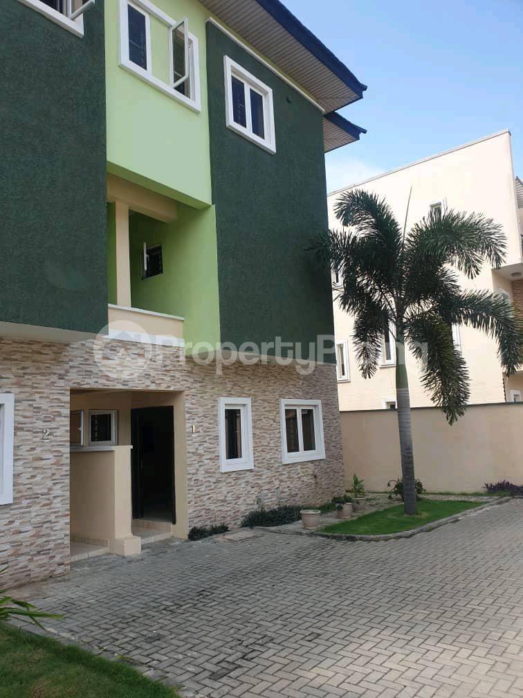 4 bedroom House for rent In An Estate Osapa Osapa london Lekki Lagos