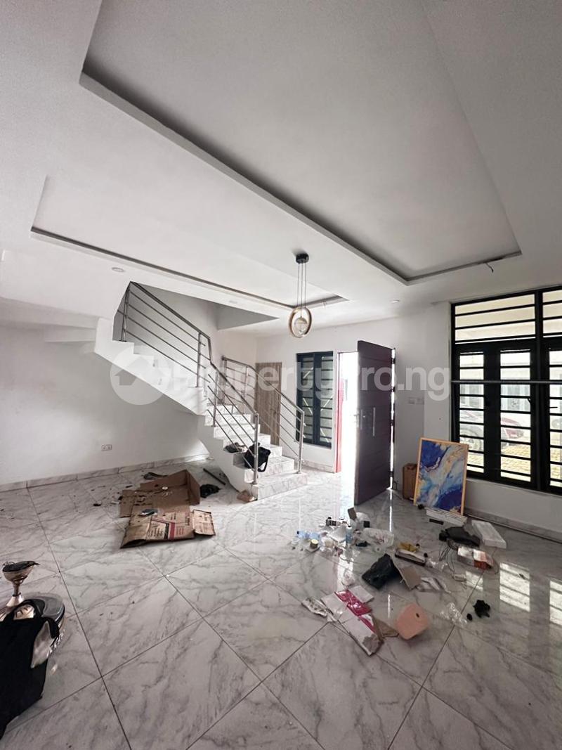 3 bedroom House for rent Ologolo Road Lekki Lagos